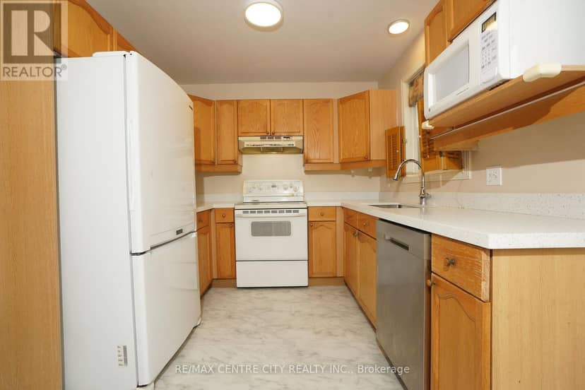 8 - 50 Chapman Court — photo 9 of 19