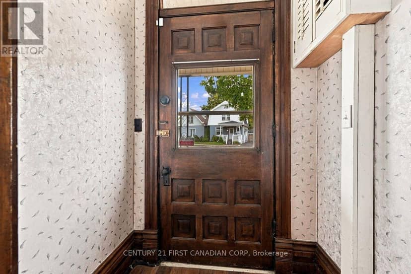 367 Hamilton Road — photo 6 of 40