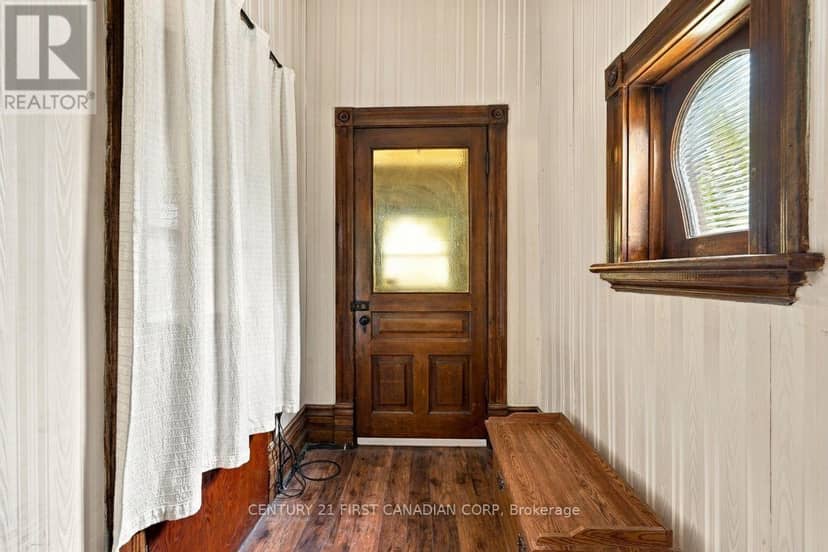 367 Hamilton Road — photo 7 of 40