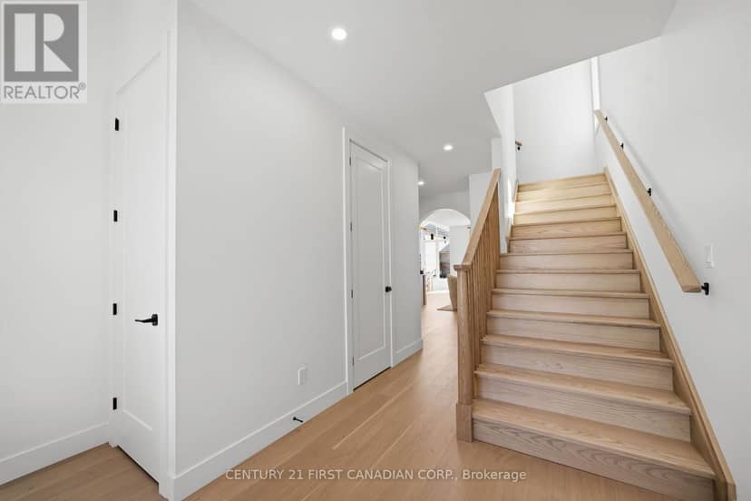 95 Sheldabren Street, North Middlesex, photo 5