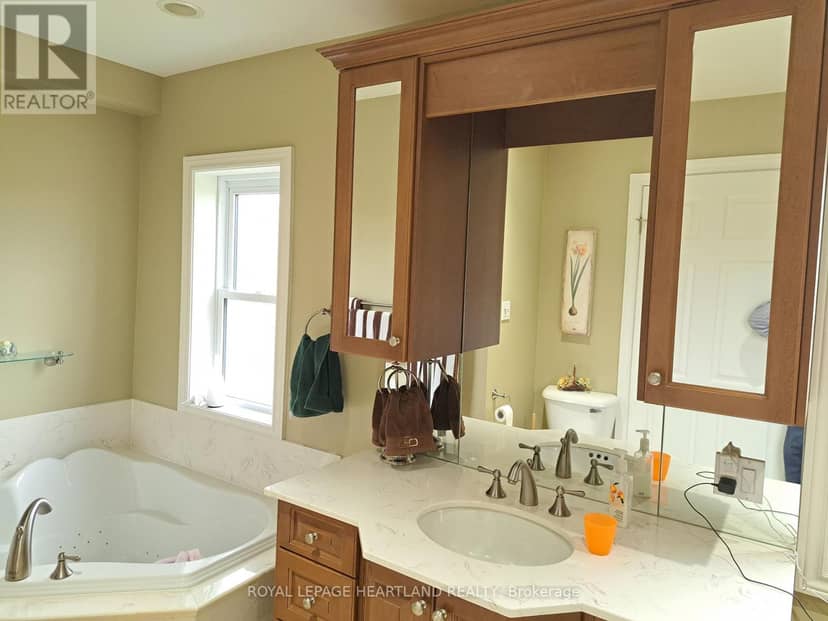 39132 Mount Carmel Drive — photo 18 of 39