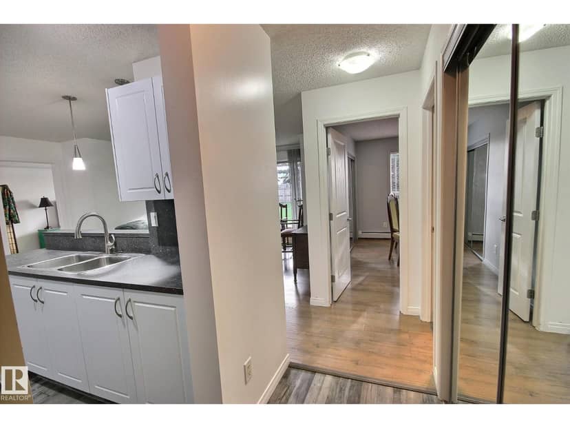 #105 13907 136 ST NW, Edmonton, photo 3