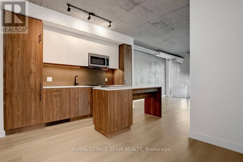 509 - 10 James Street — photo 4 of 39