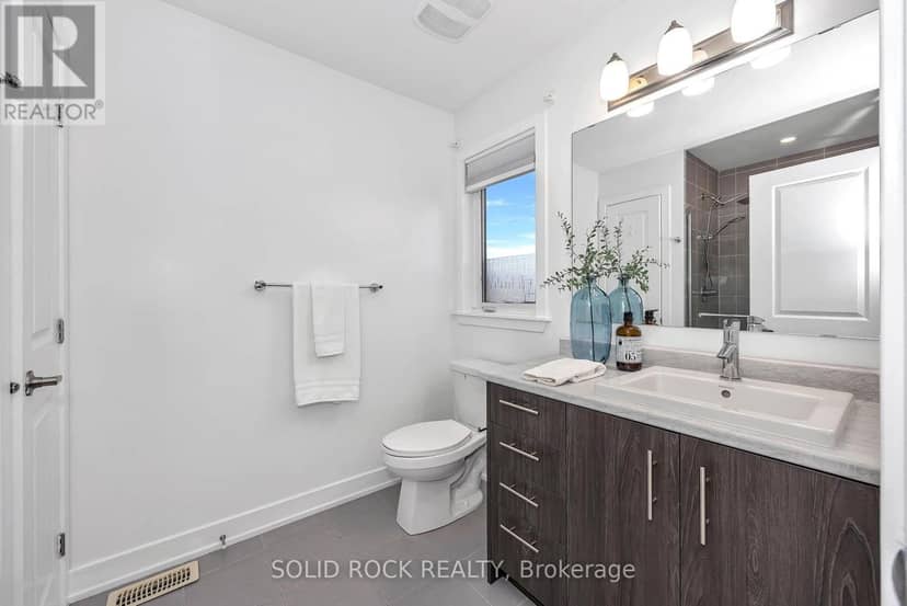 859 Solarium Avenue E — photo 20 of 38