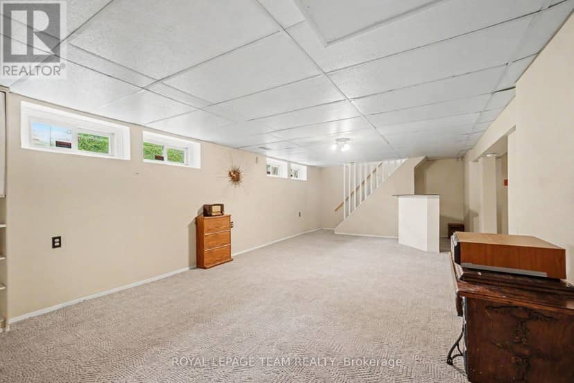 1201 Meadowlands Drive E — photo 18 of 23