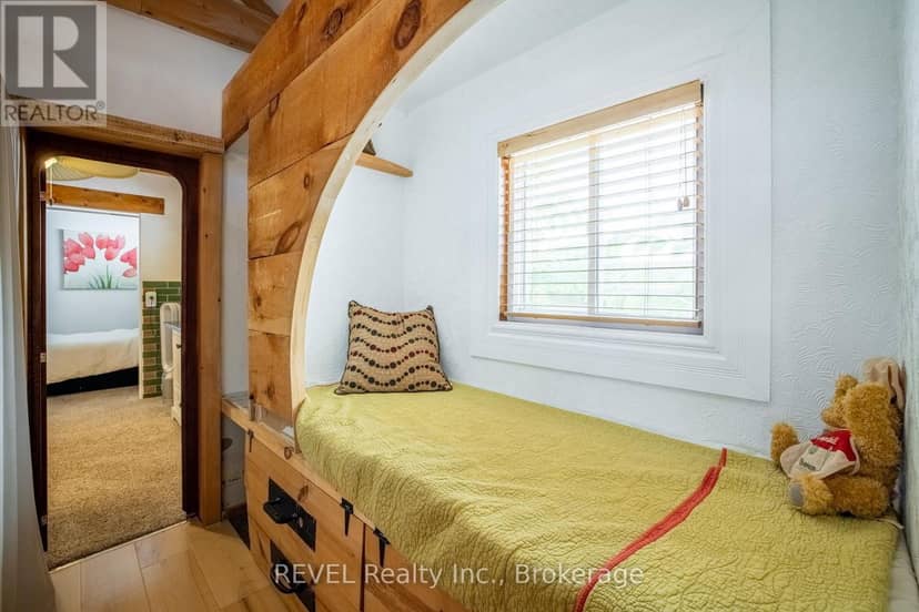 3816 Crystal Beach Drive — photo 16 of 32