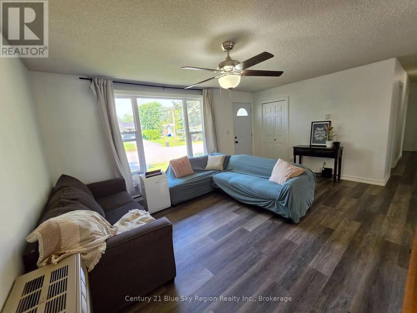 324 King Street — photo 10 of 35