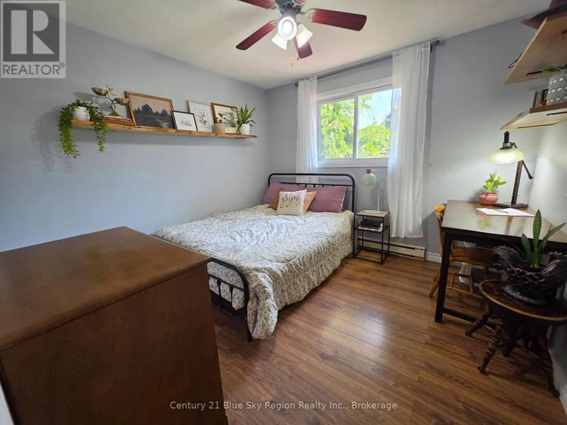 324 King Street — photo 11 of 35