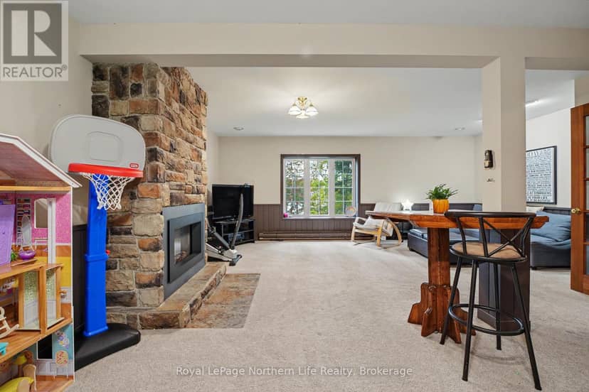 709 Macpherson Drive — photo 38 of 40