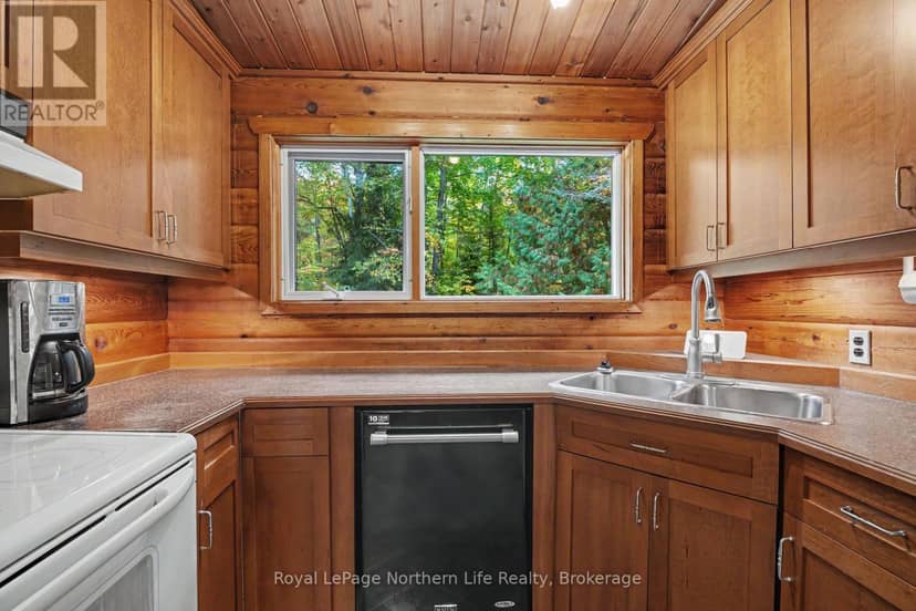 709 Macpherson Drive, East Ferris, photo 8