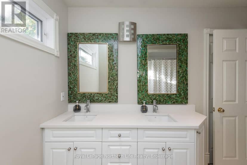 14 Melissa Crescent — photo 27 of 40