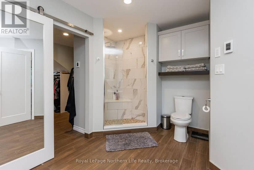 14 Melissa Crescent — photo 33 of 40