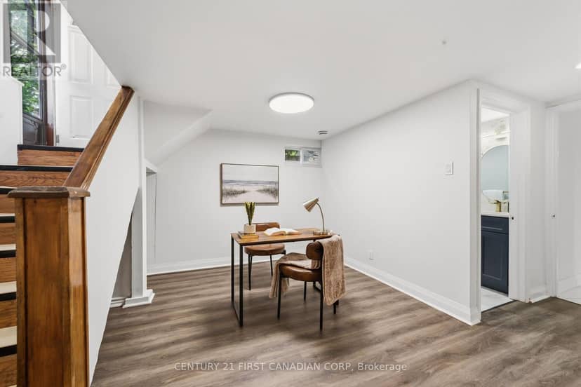 54 Manitoulin Drive — photo 18 of 32