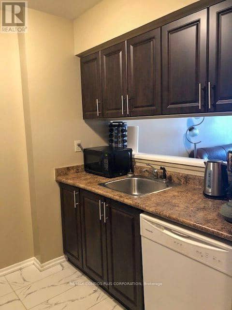1215 - 44 St Joseph Street — photo 5 of 12