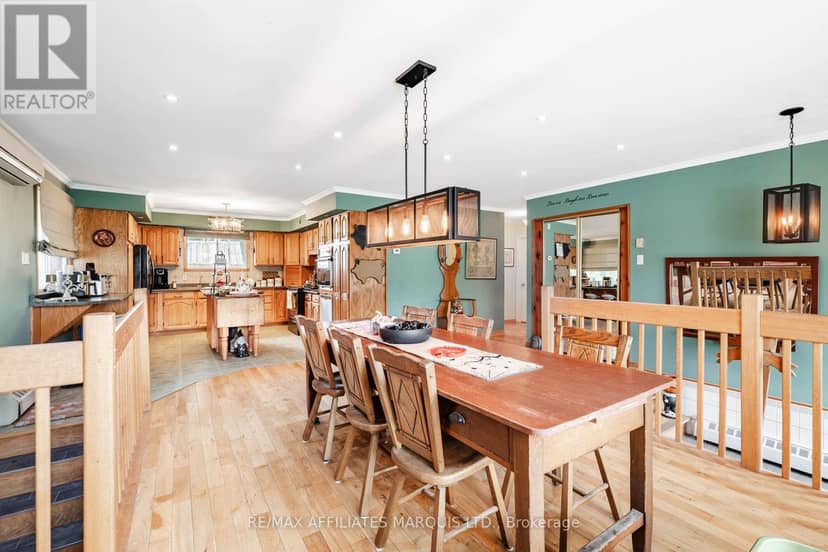 114 St George Street W, North Glengarry, photo 5