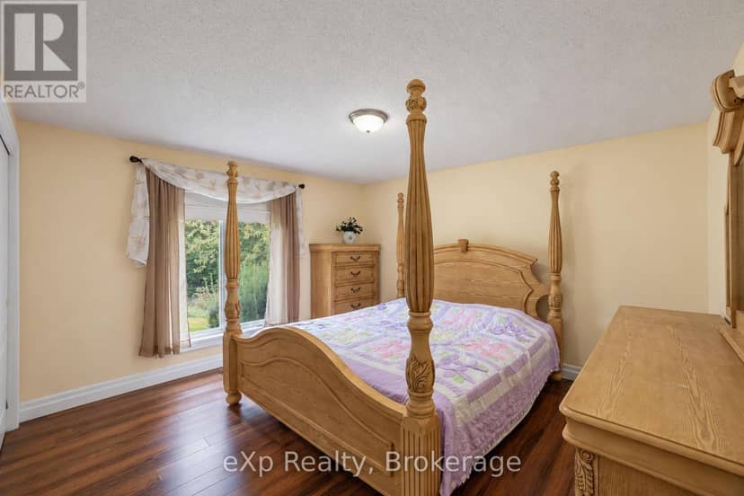 350144 Bayshore Road — photo 15 of 40