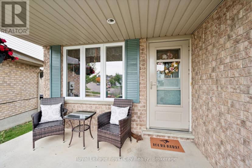 67 Cedarvale Avenue — photo 6 of 40