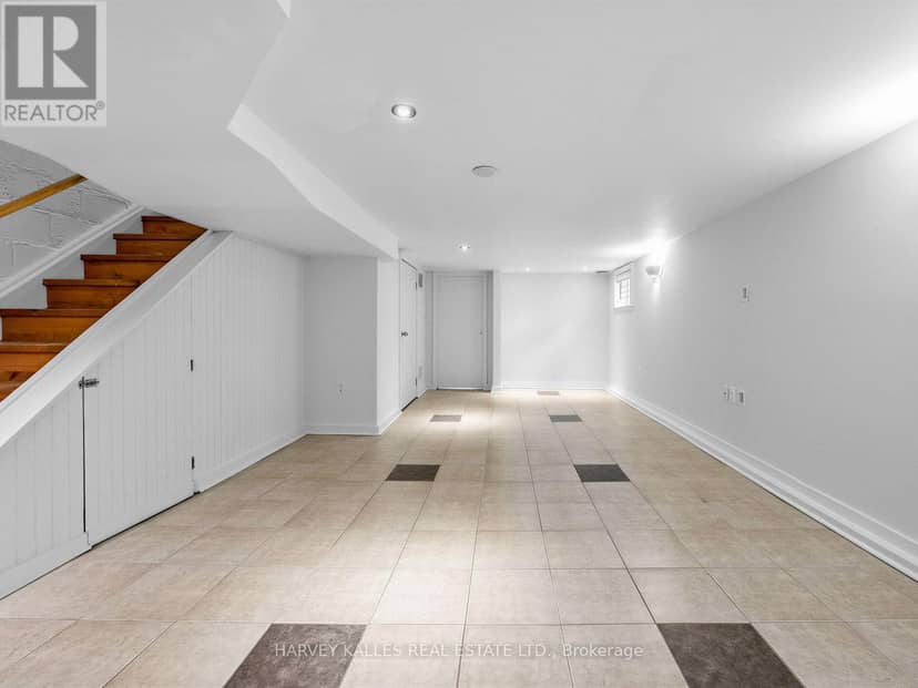 4 Kenrae Road — photo 26 of 35