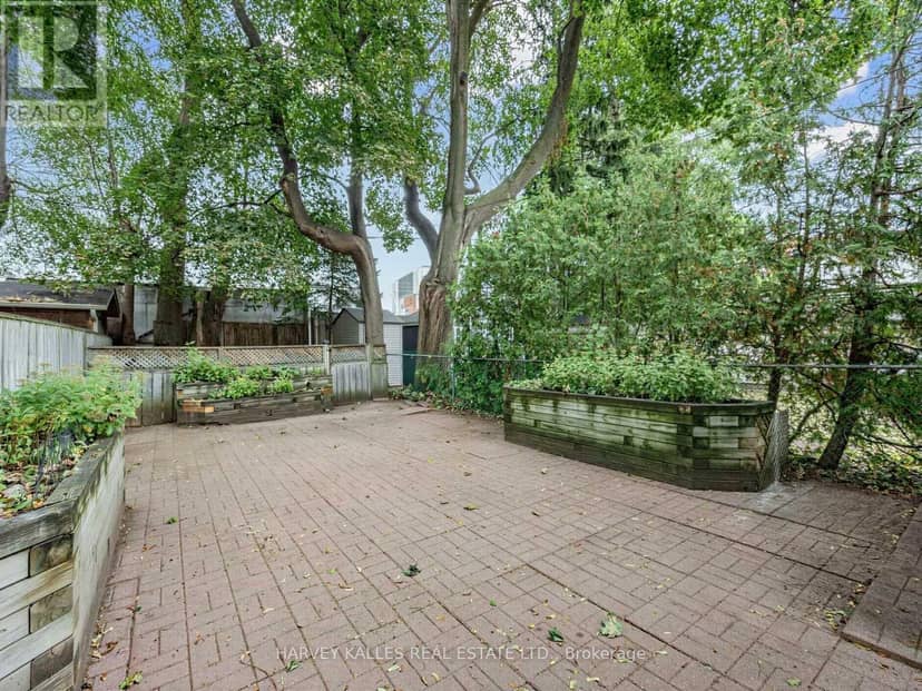 4 Kenrae Road — photo 33 of 35