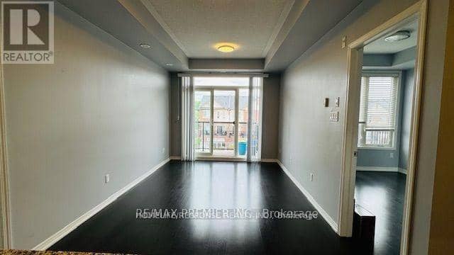 313 - 54 Sky Harbour Drive — photo 8 of 20