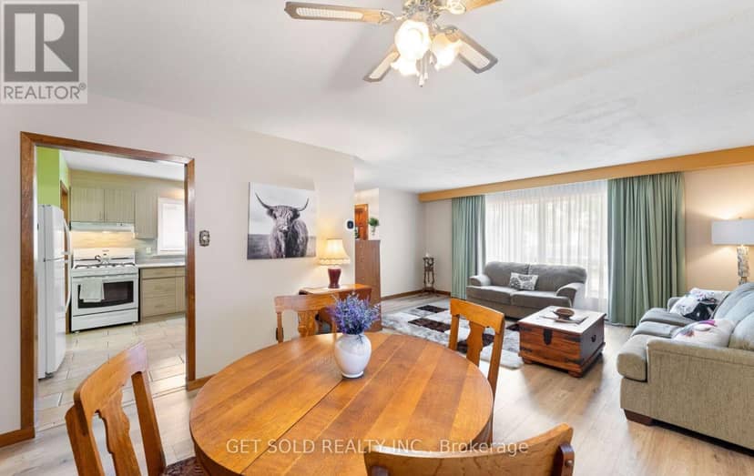 22 Almayo Crescent — photo 9 of 40