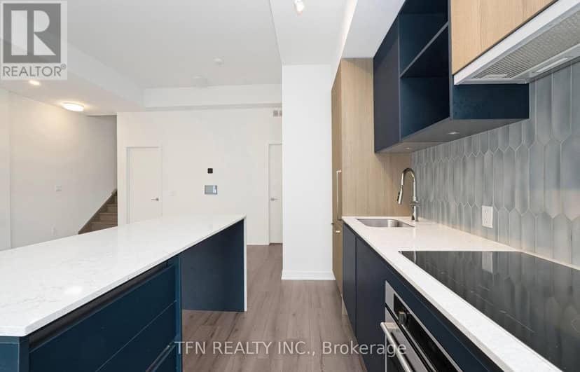 127 - 3020 Trailside Drive — photo 11 of 28