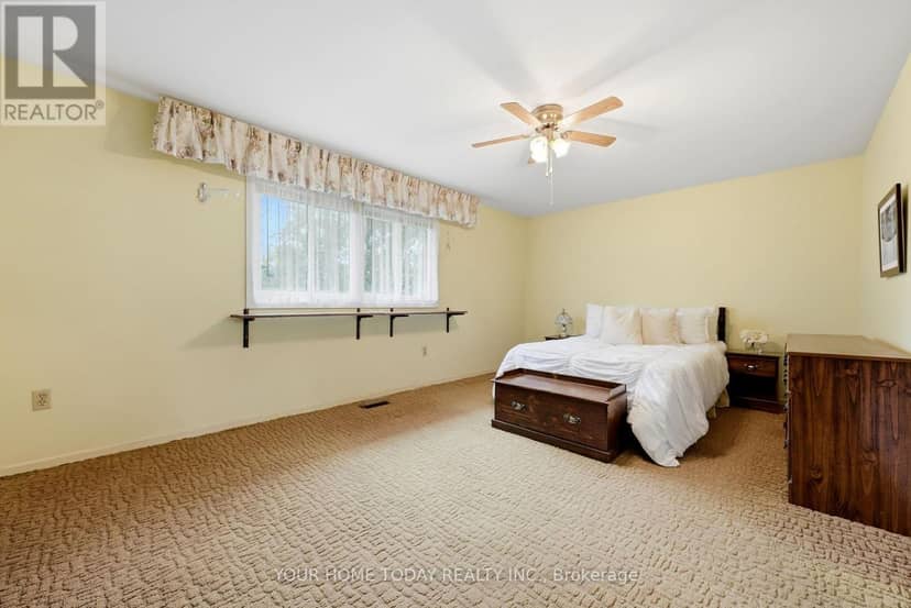 7 Greenore Crescent — photo 18 of 36