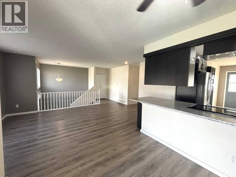 7 Steward Drive, Whitecourt, photo 5