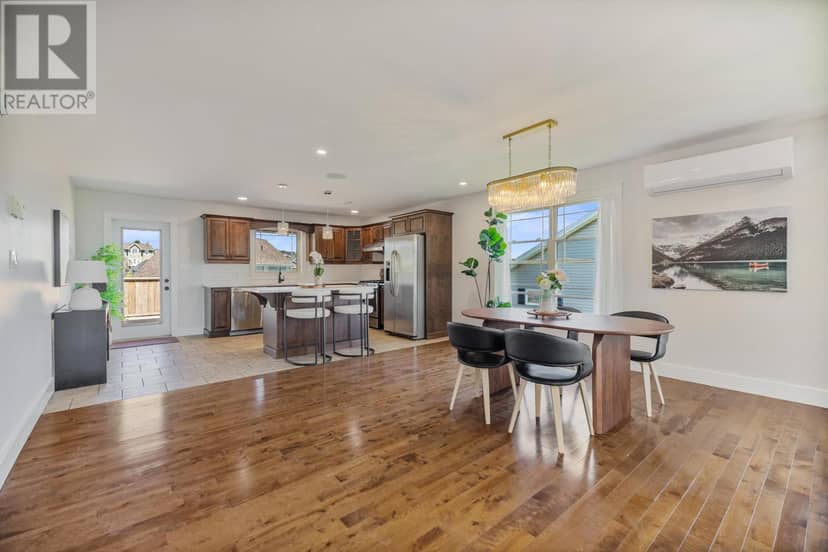 15 Larkspur Street — photo 11 of 40