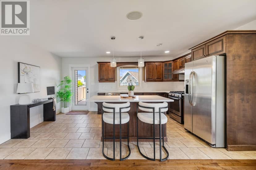 15 Larkspur Street — photo 12 of 40