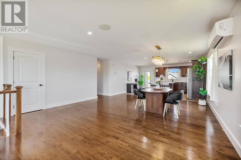 15 Larkspur Street — photo 9 of 40