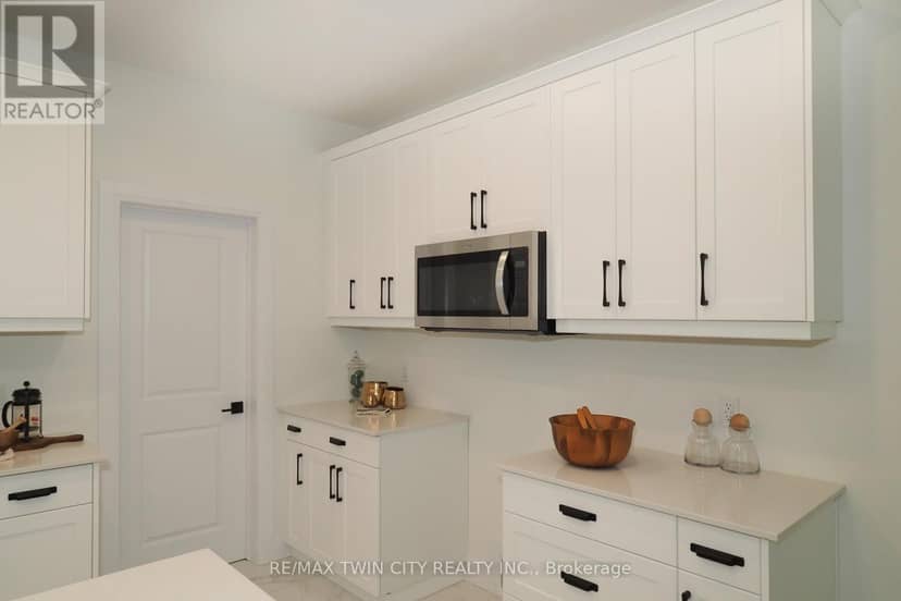 217 Jeffrey Place — photo 14 of 39