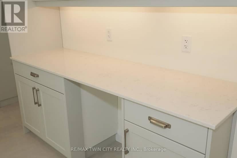 220 Jeffrey Place — photo 16 of 39