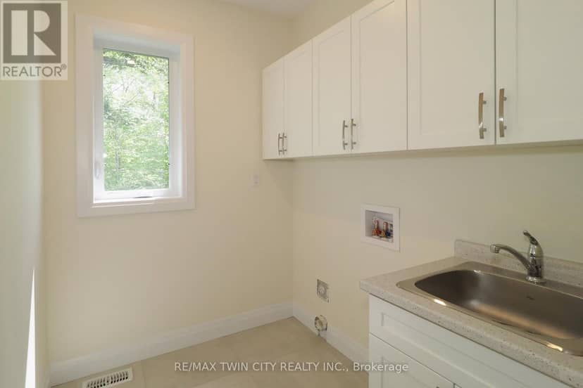 220 Jeffrey Place — photo 20 of 39