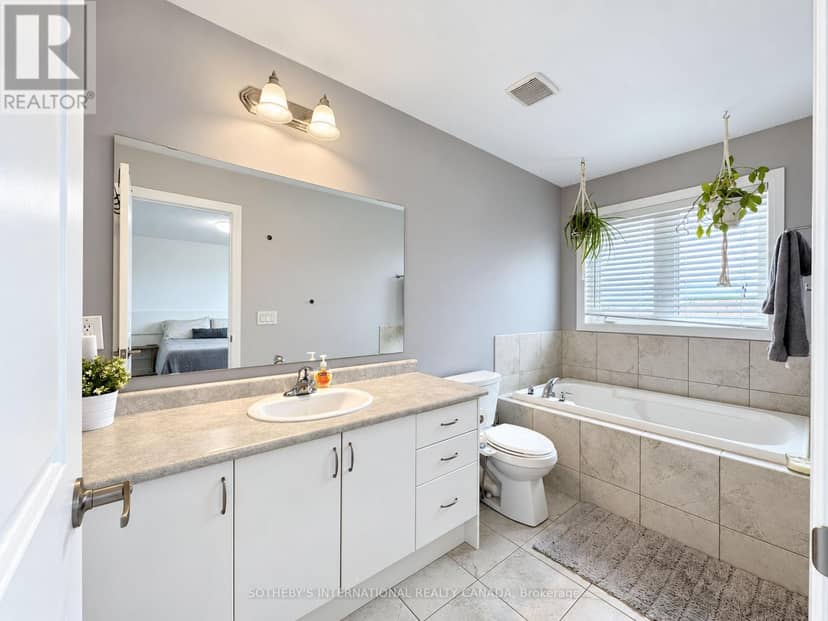4018 Fracchioni Drive — photo 17 of 27