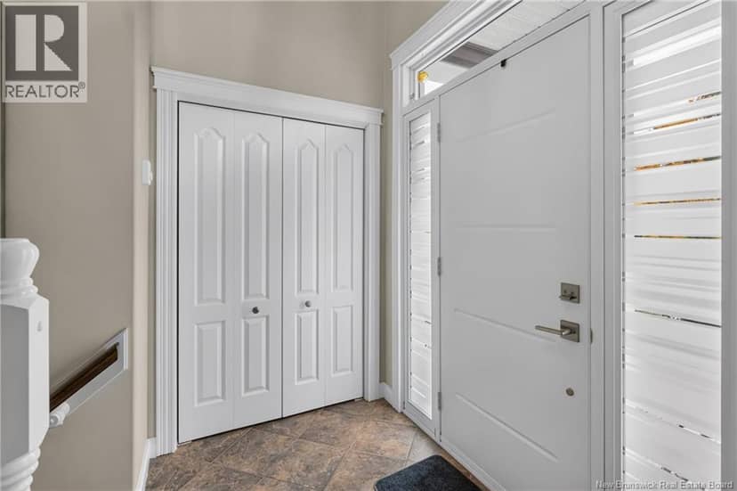 120 Wiggins Drive — photo 3 of 40