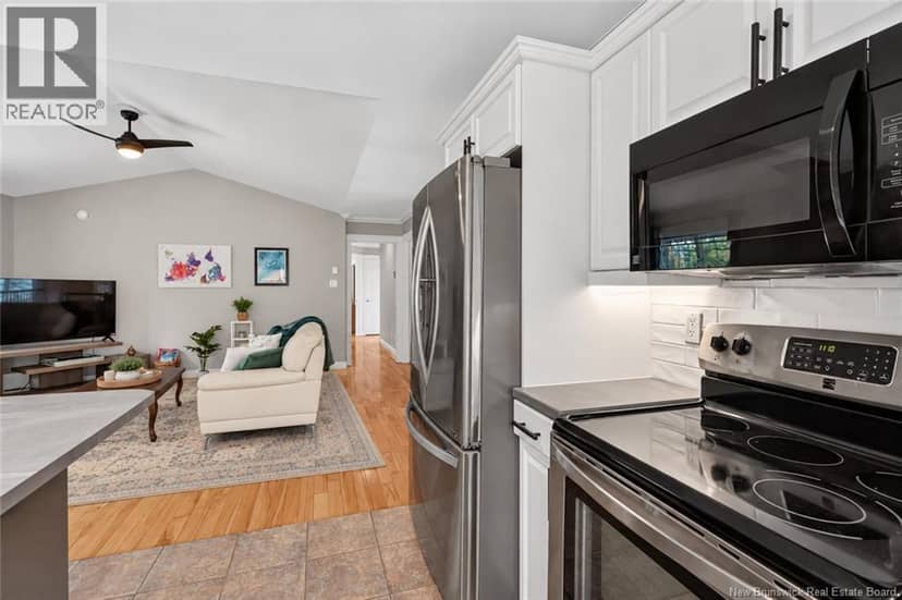 120 Wiggins Drive — photo 7 of 40