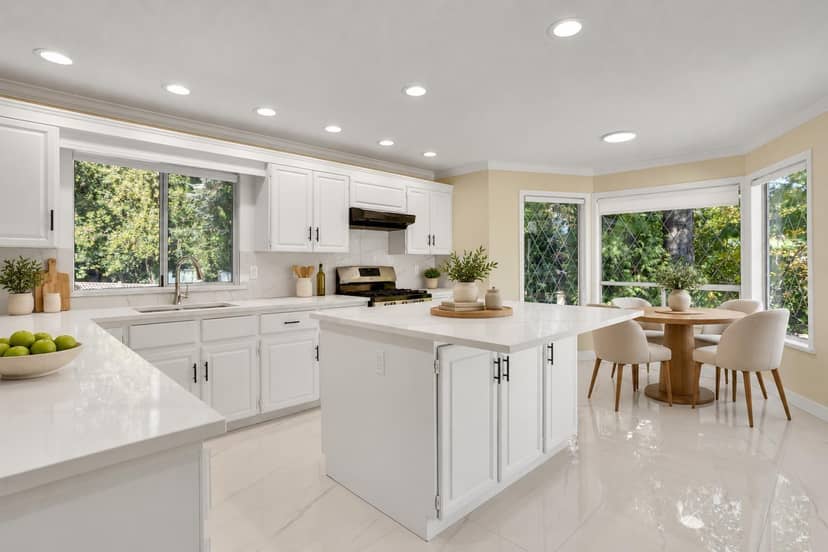 13811 17 AVENUE, Surrey, photo 3