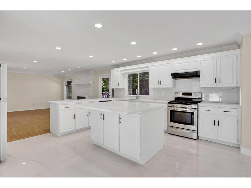 13811 17 AVENUE, Surrey, photo 4