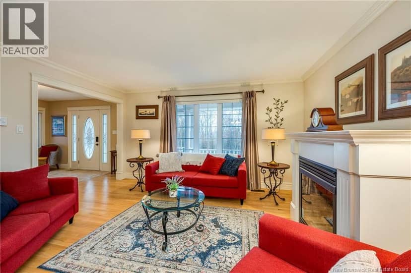 698 Frampton — photo 7 of 40