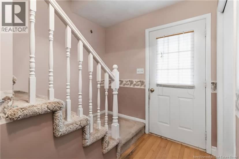 221 Broadway Street — photo 7 of 33