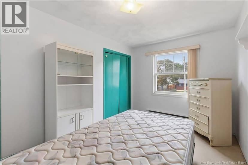 221 Broadway Street — photo 17 of 33