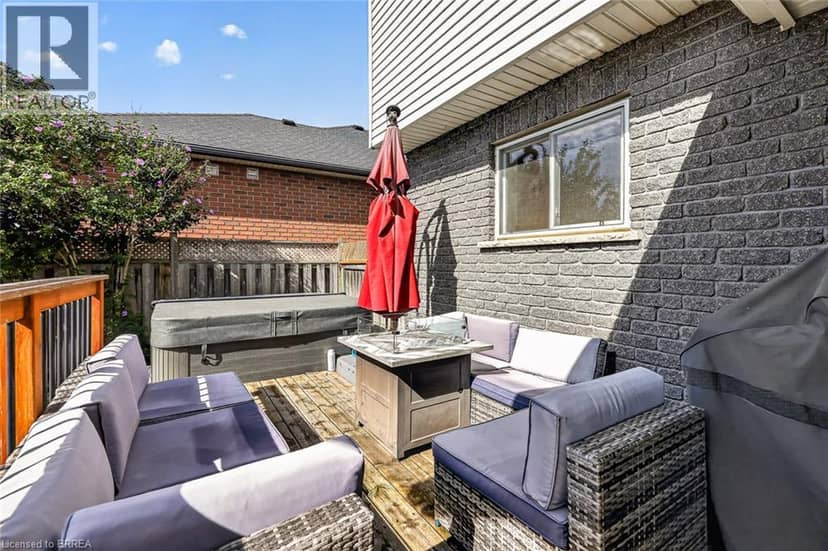 468 LAKEVIEW Drive — photo 17 of 40