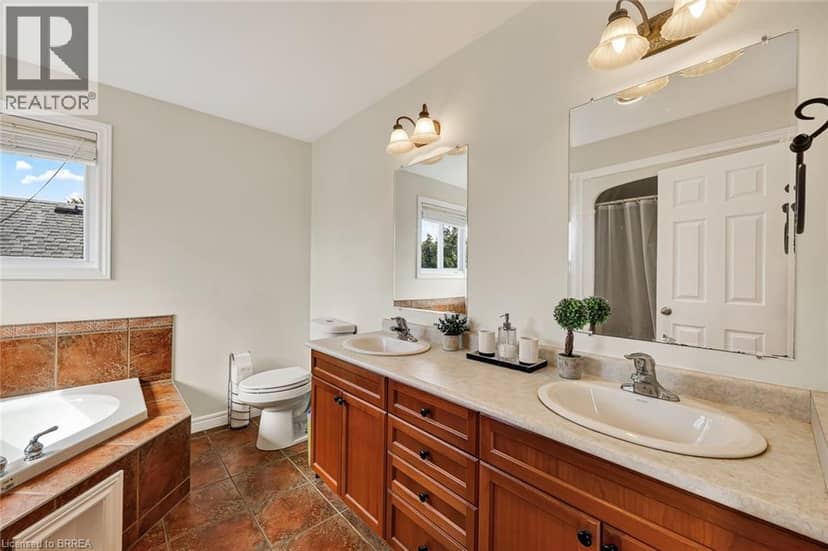 468 LAKEVIEW Drive — photo 39 of 40