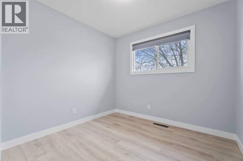 9408 5 Street SE — photo 21 of 40