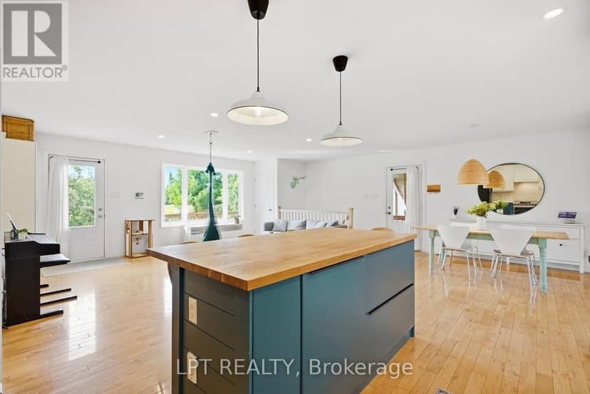 20375 Dunvegan Road E — photo 11 of 40