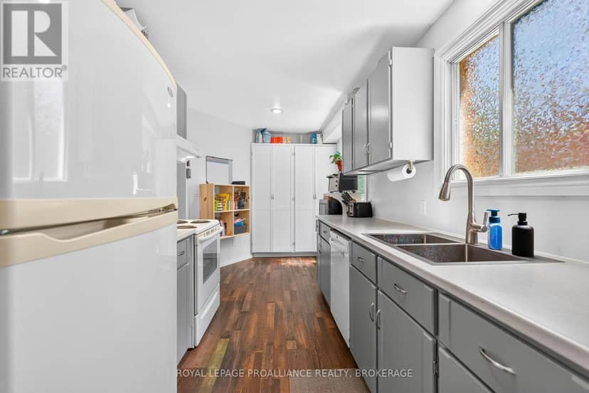 24 Balmoral Court — photo 14 of 40