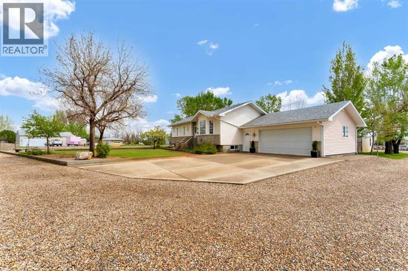 5 - 6219A Highway #3, Rural Cypress County, photo 6