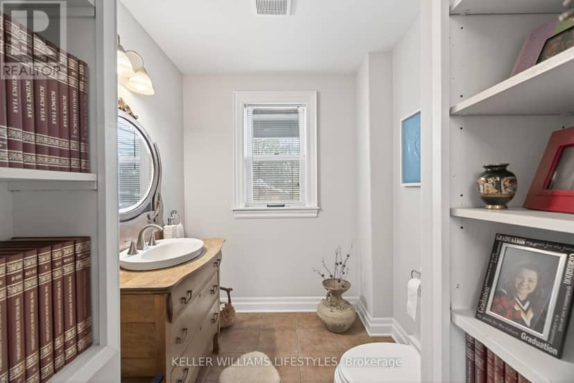 169 Ridout Street S — photo 14 of 40