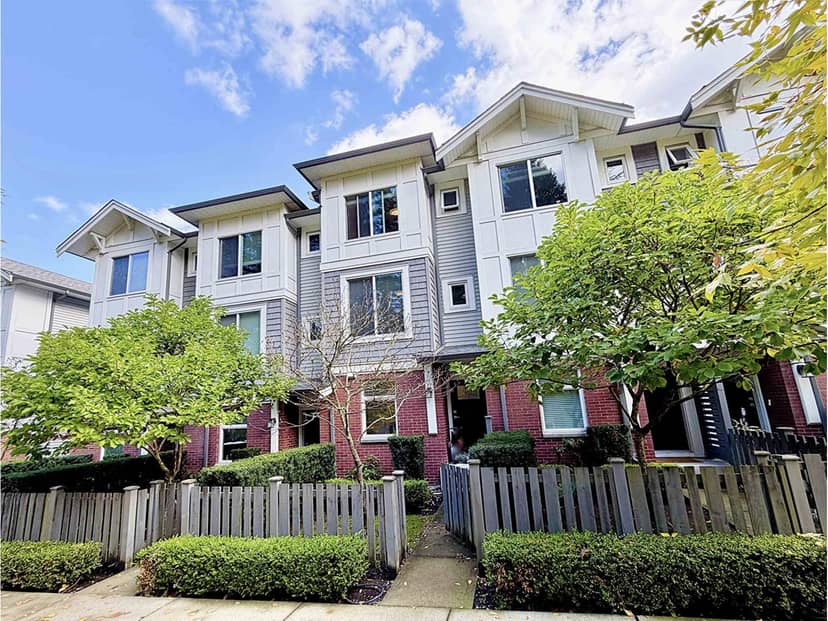 8 9718 161A STREET, Surrey